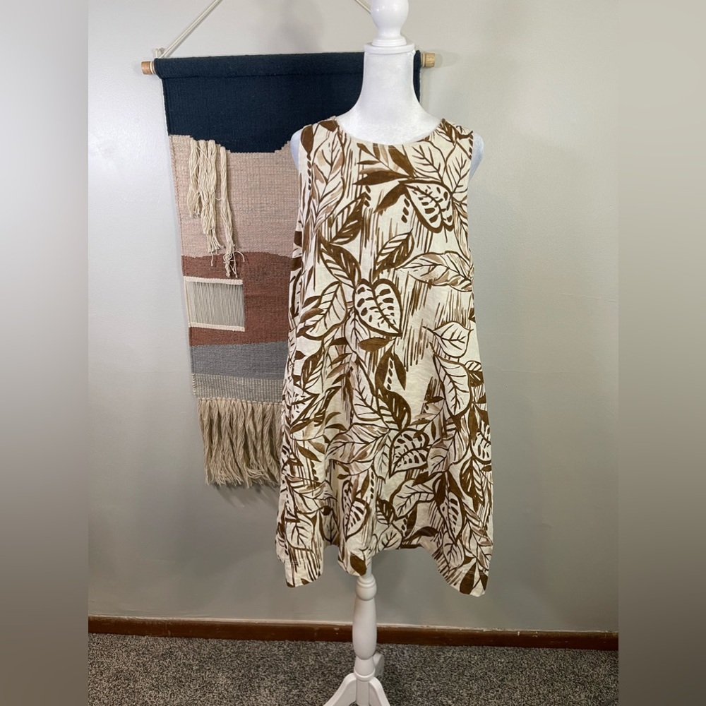 Tahari Brown and Cream Leaf Print Mini Dress